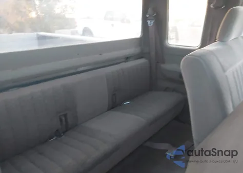 1992 Ford F150 from USA, damaged, VIN 1FTEX15N8NKA30709